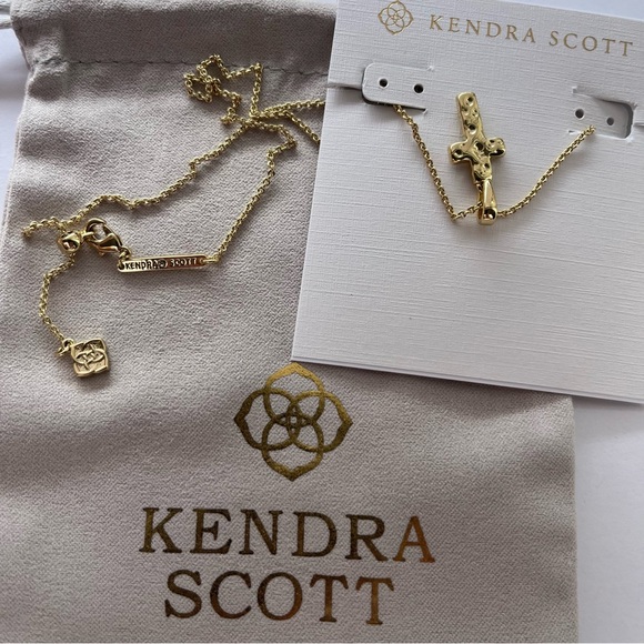 ✨Kendra Scott Cross Gold Pendant Necklace in White Kyocera Opal New ✨ - Picture 8 of 8